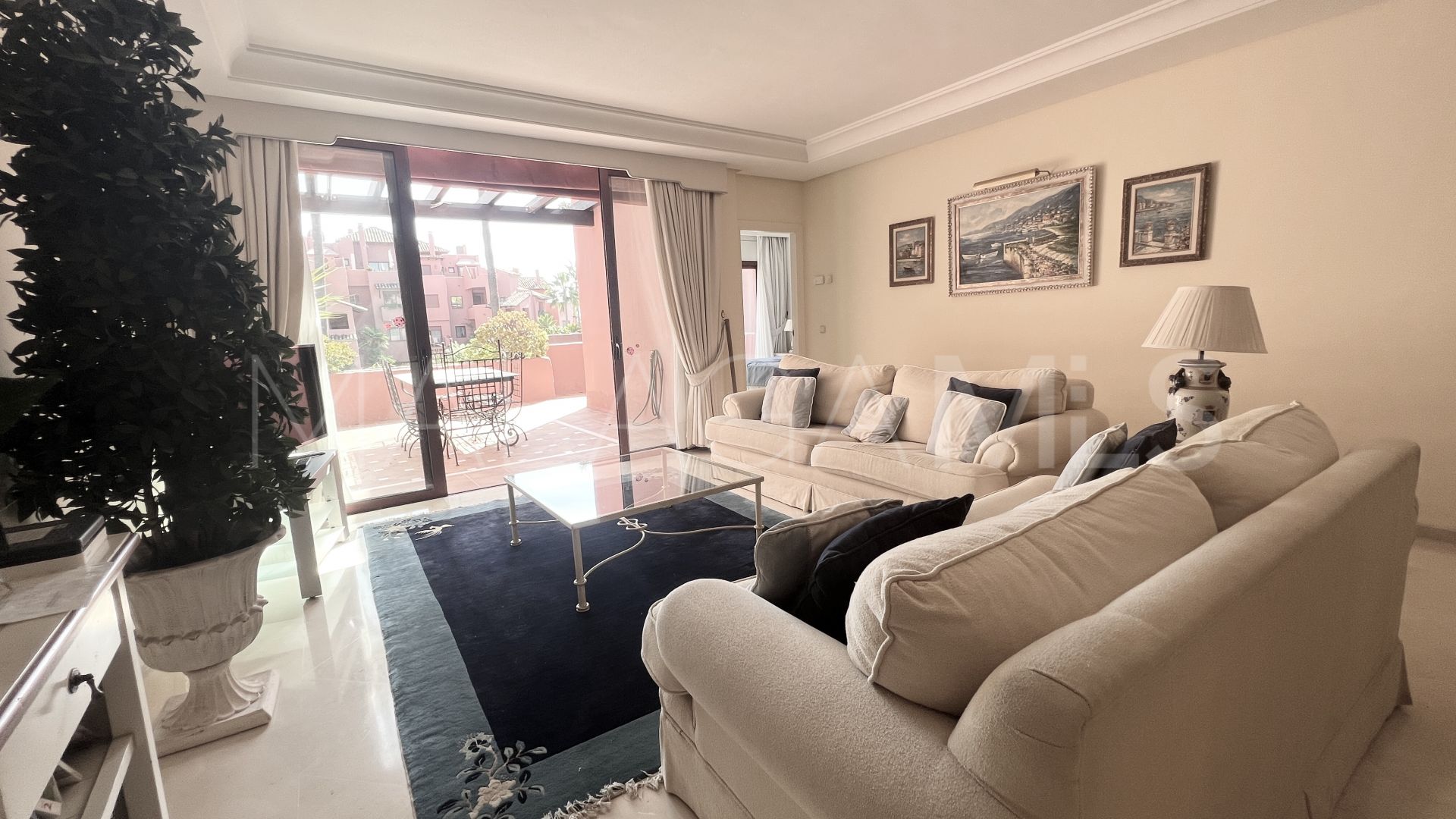 For sale 3 bedrooms duplex penthouse in Menara Beach