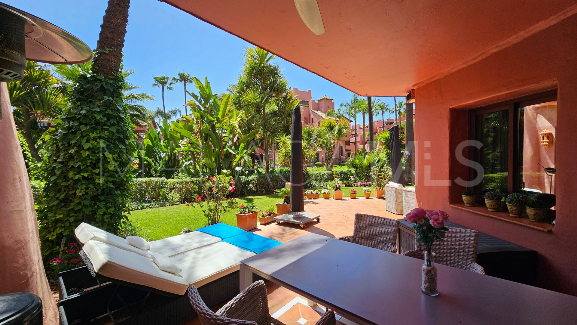 Erdgeschosswohnung for sale in Guadalmansa Playa