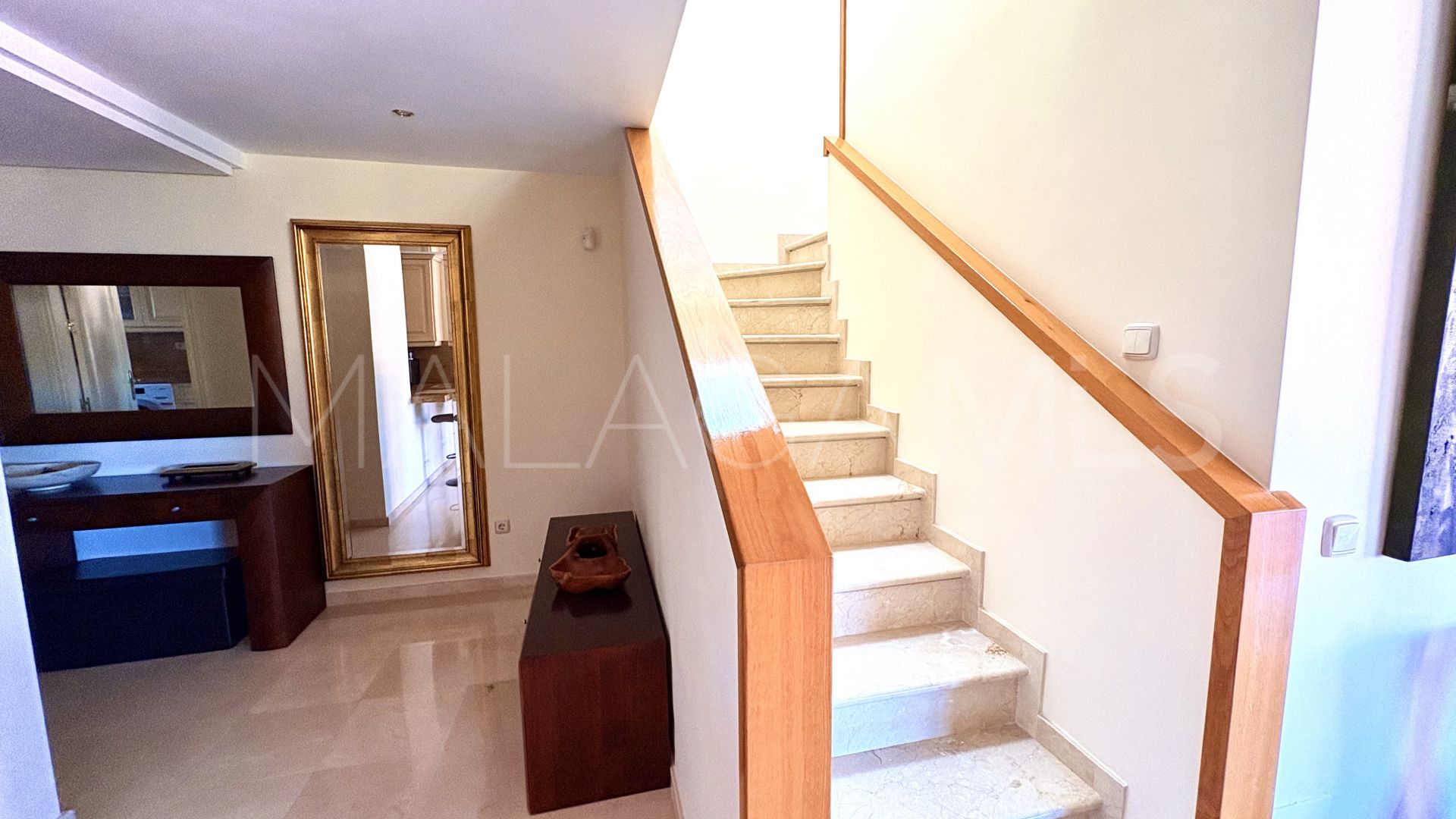 Buy atico duplex in Menara Beach