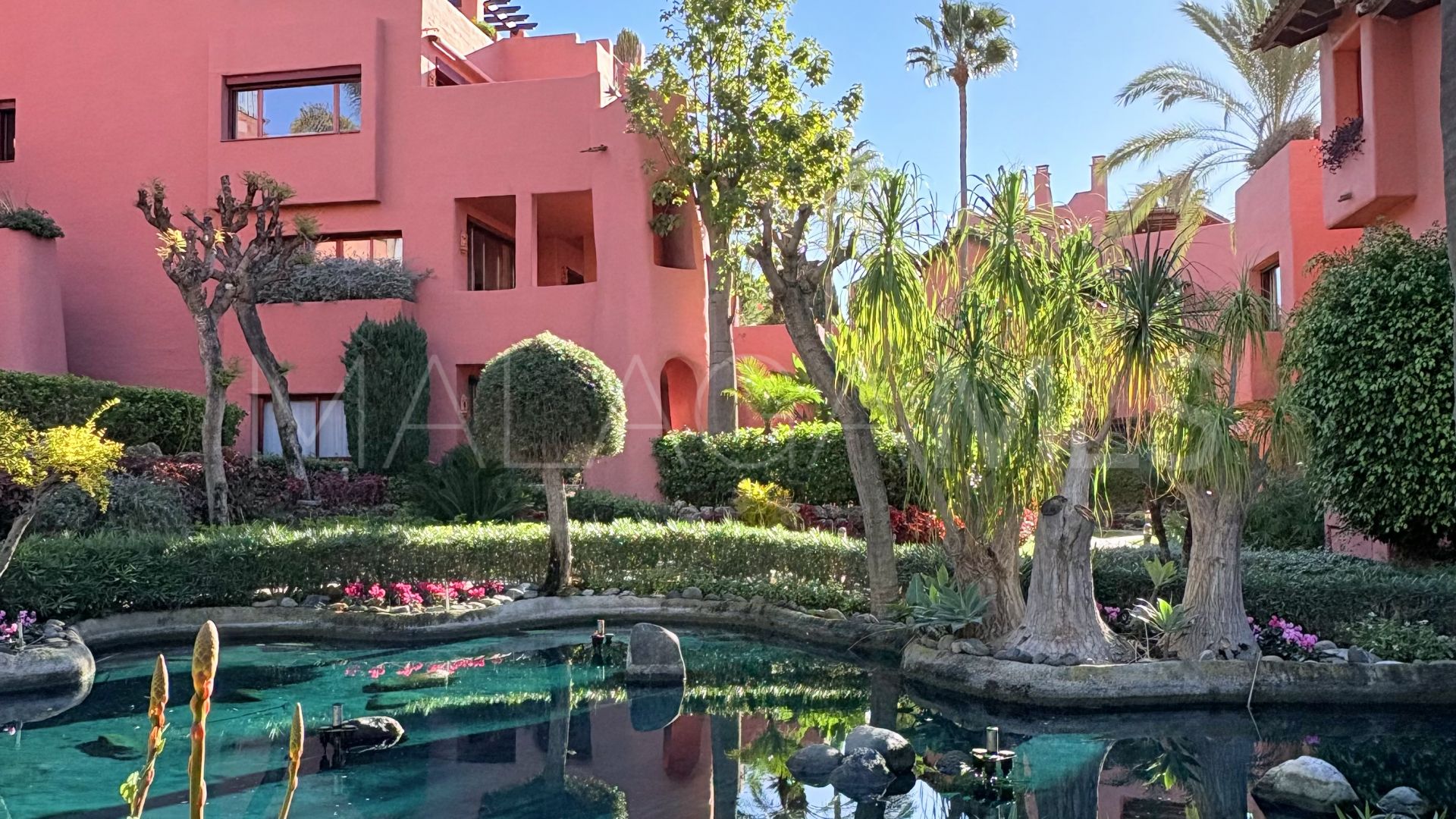 Buy atico duplex in Menara Beach