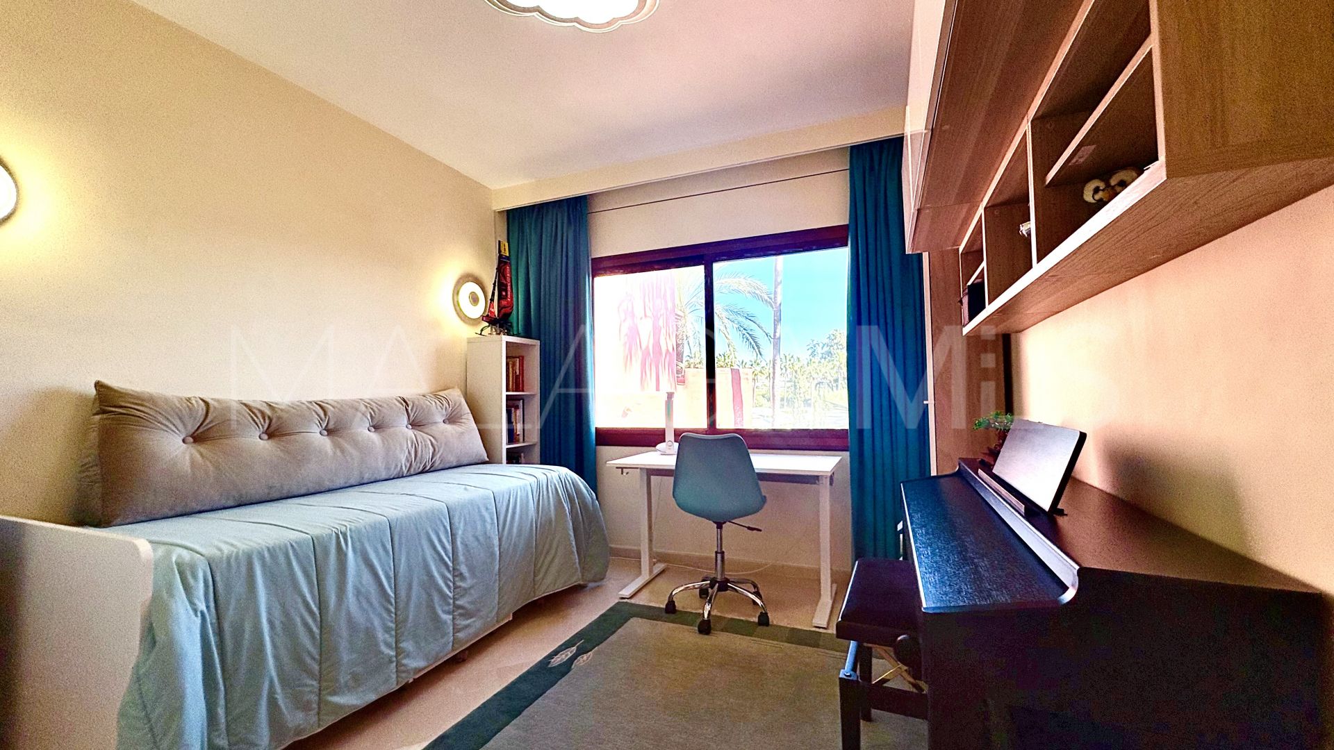 Buy atico duplex in Menara Beach