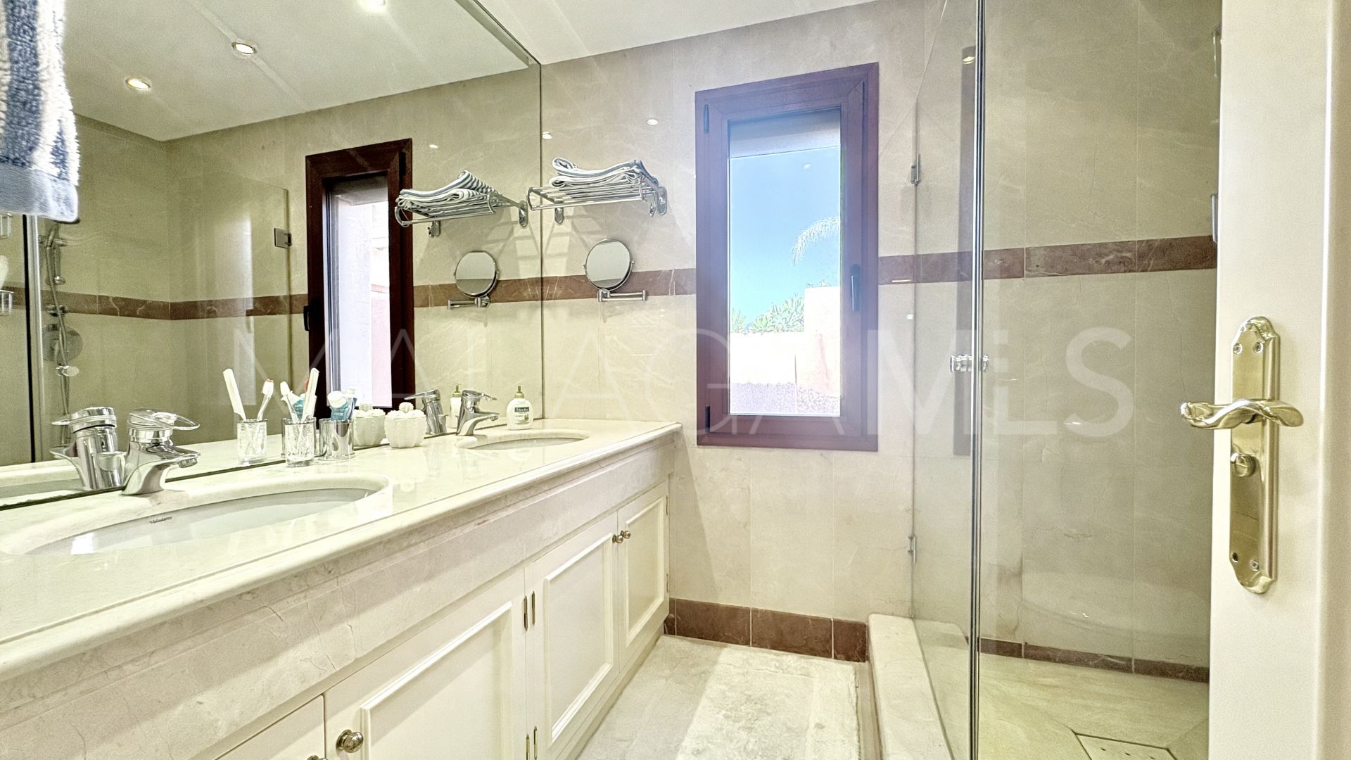 Buy atico duplex in Menara Beach