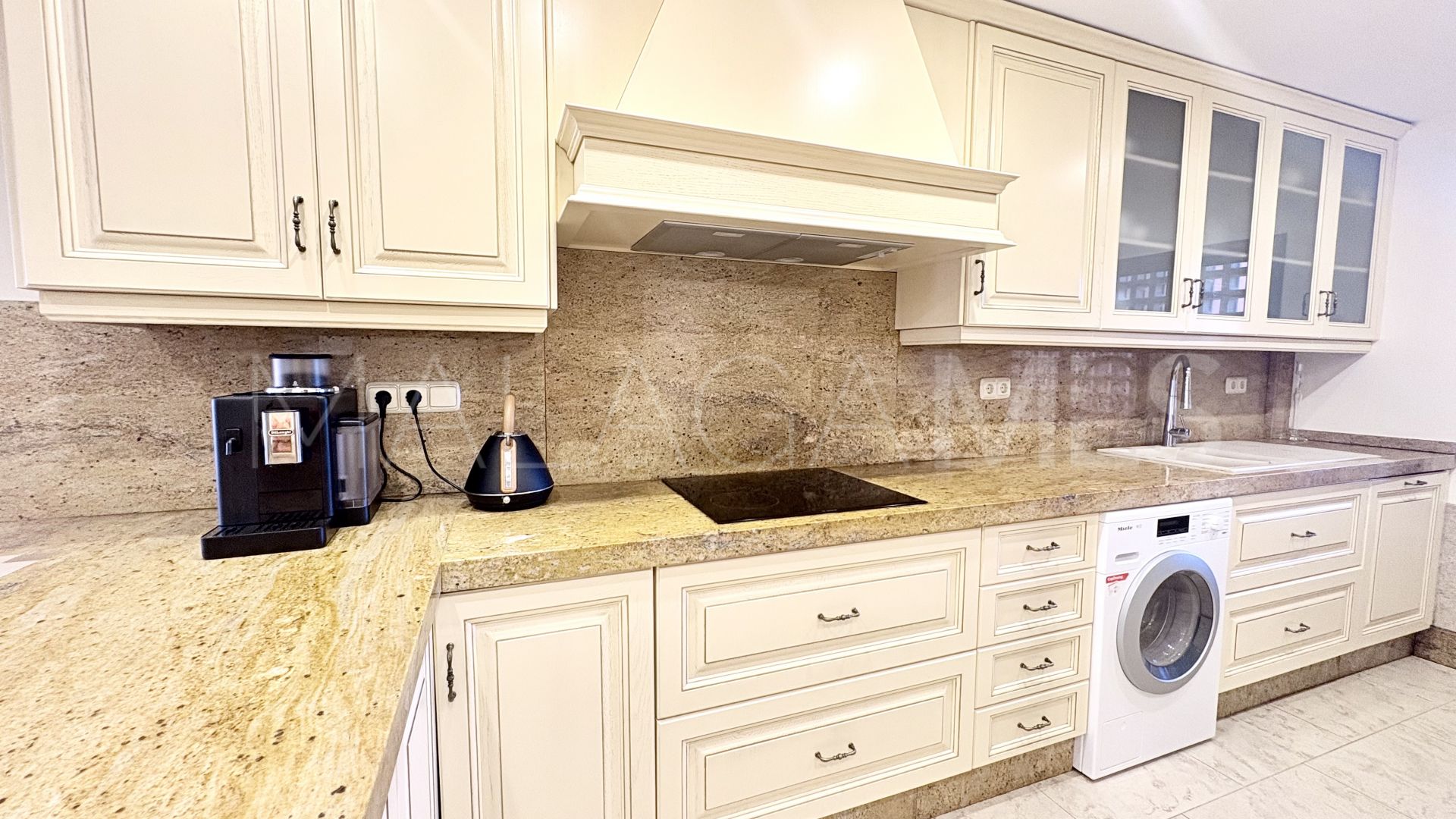 Buy atico duplex in Menara Beach