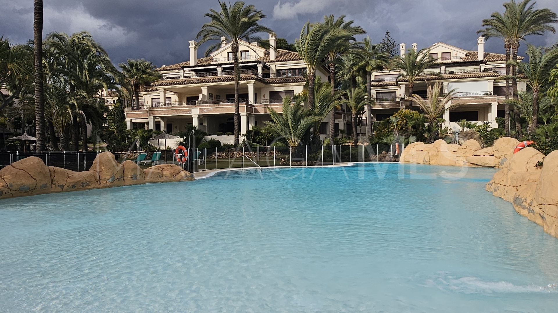 Buy apartamento planta baja in La Reserva de los Monteros