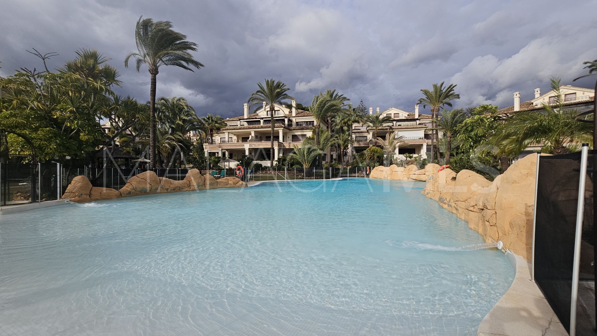 Buy apartamento planta baja in La Reserva de los Monteros