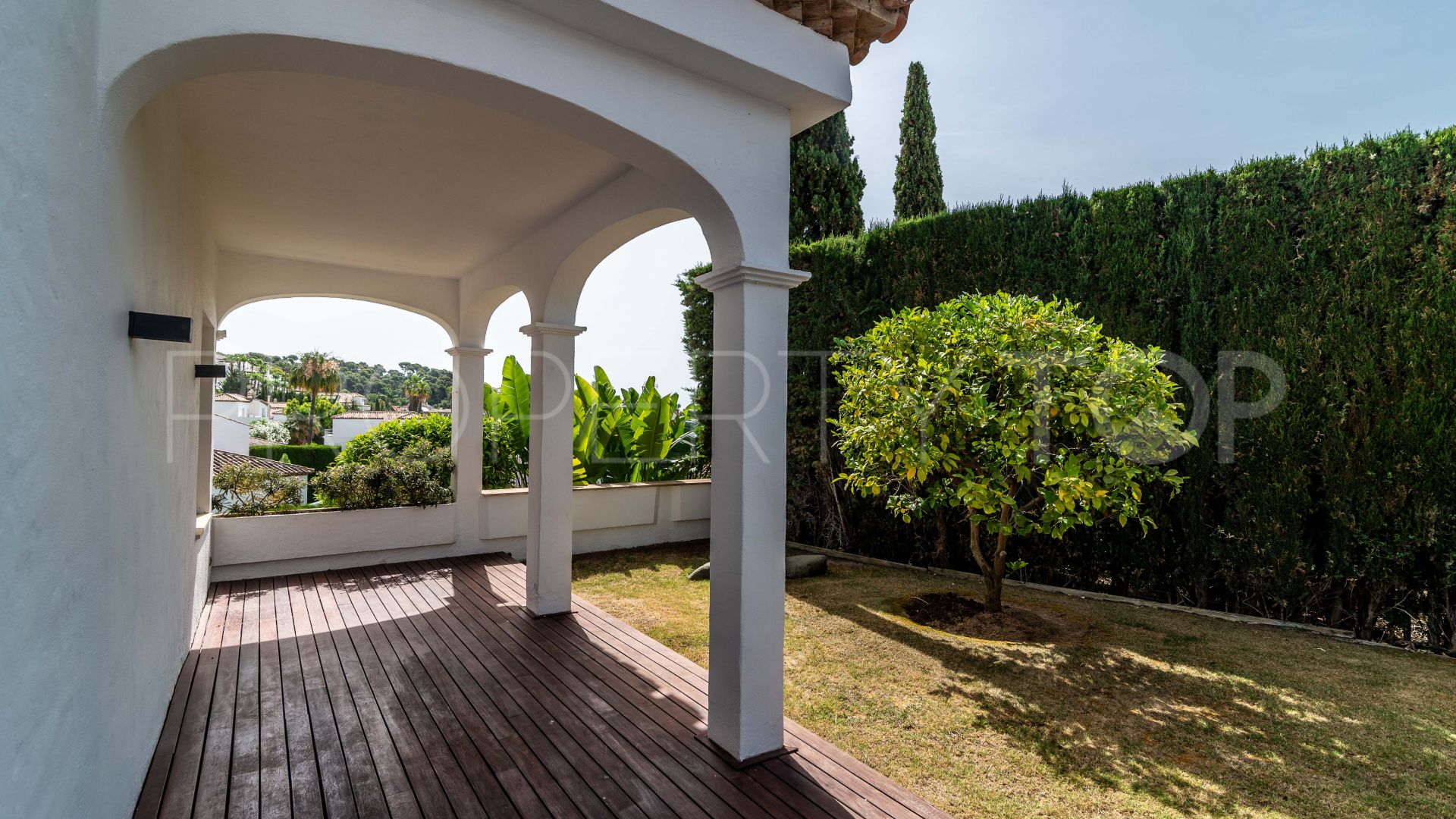 For sale villa in Marbella Country Club with 3 bedrooms