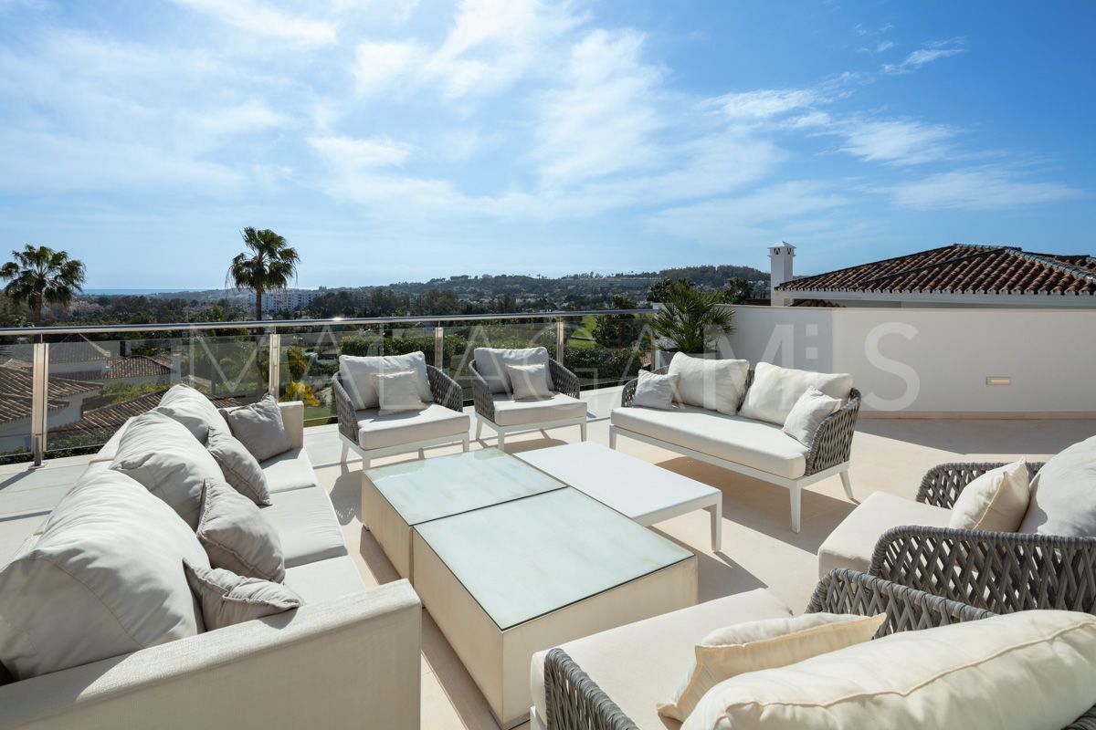 Villa for sale de 5 bedrooms in Nueva Andalucia