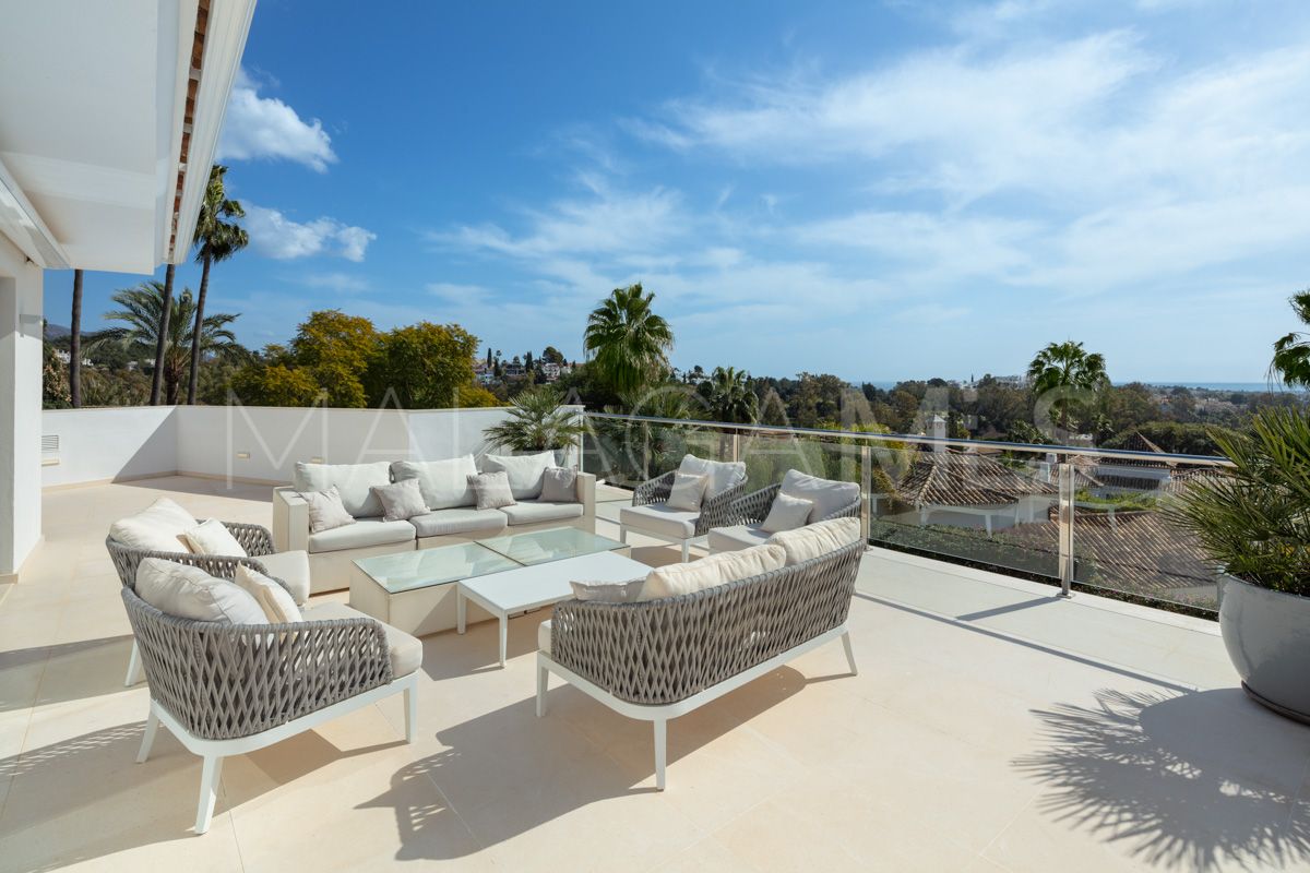 Villa for sale de 5 bedrooms in Nueva Andalucia