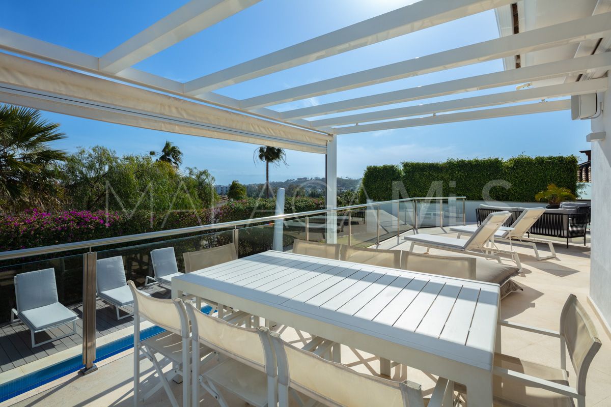 Villa for sale de 5 bedrooms in Nueva Andalucia