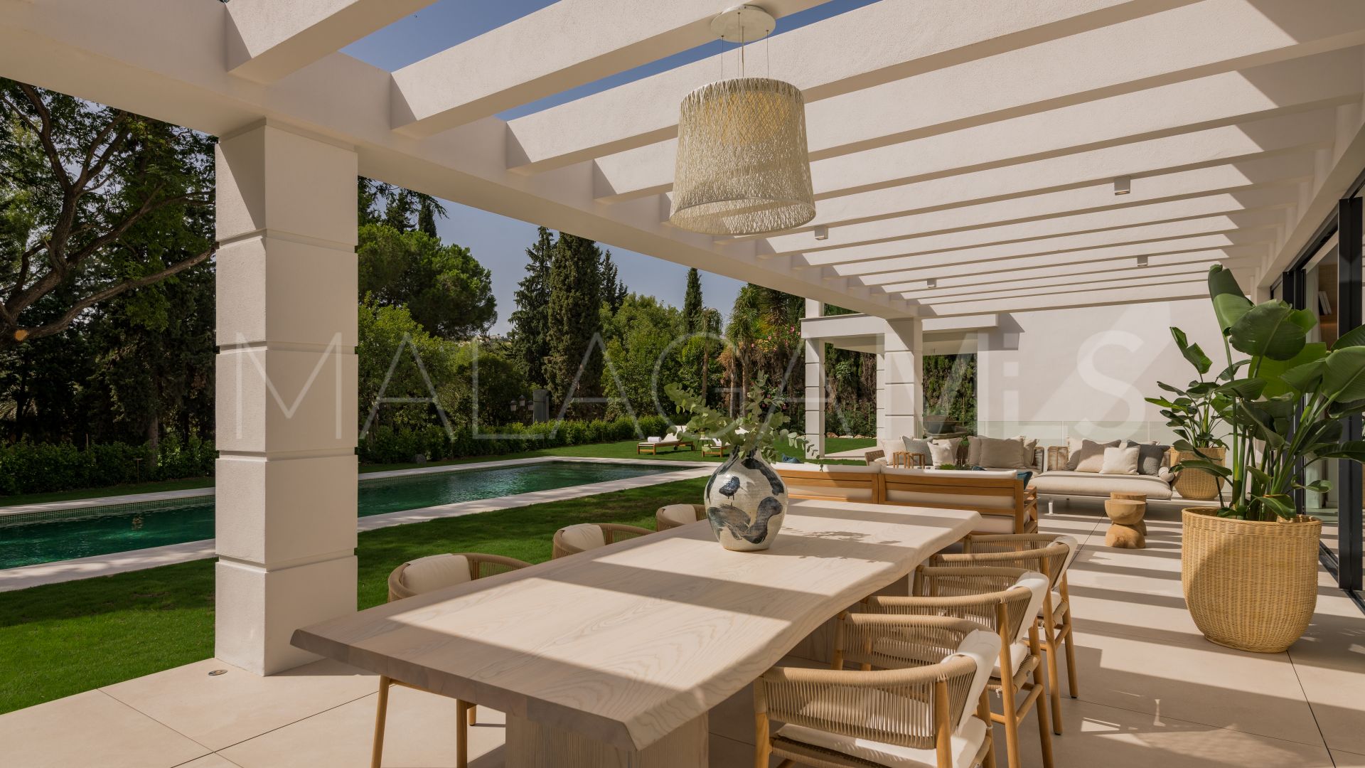 Villa for sale in El Paraiso