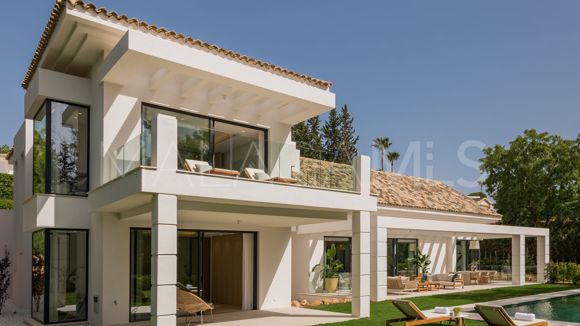 Villa for sale in El Paraiso