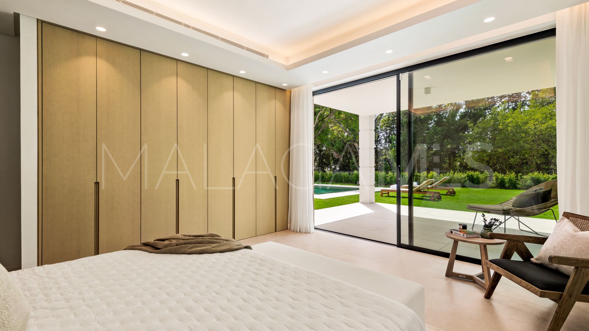 Villa for sale in El Paraiso