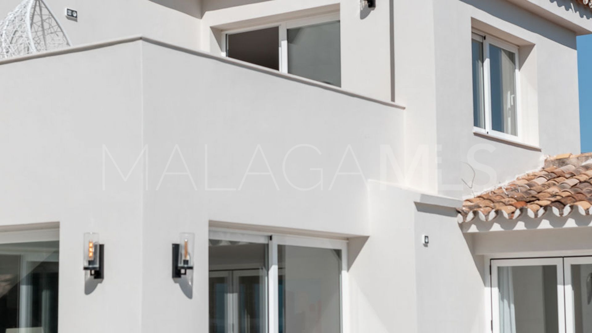 4 bedrooms villa for sale in Los Naranjos Hill Club