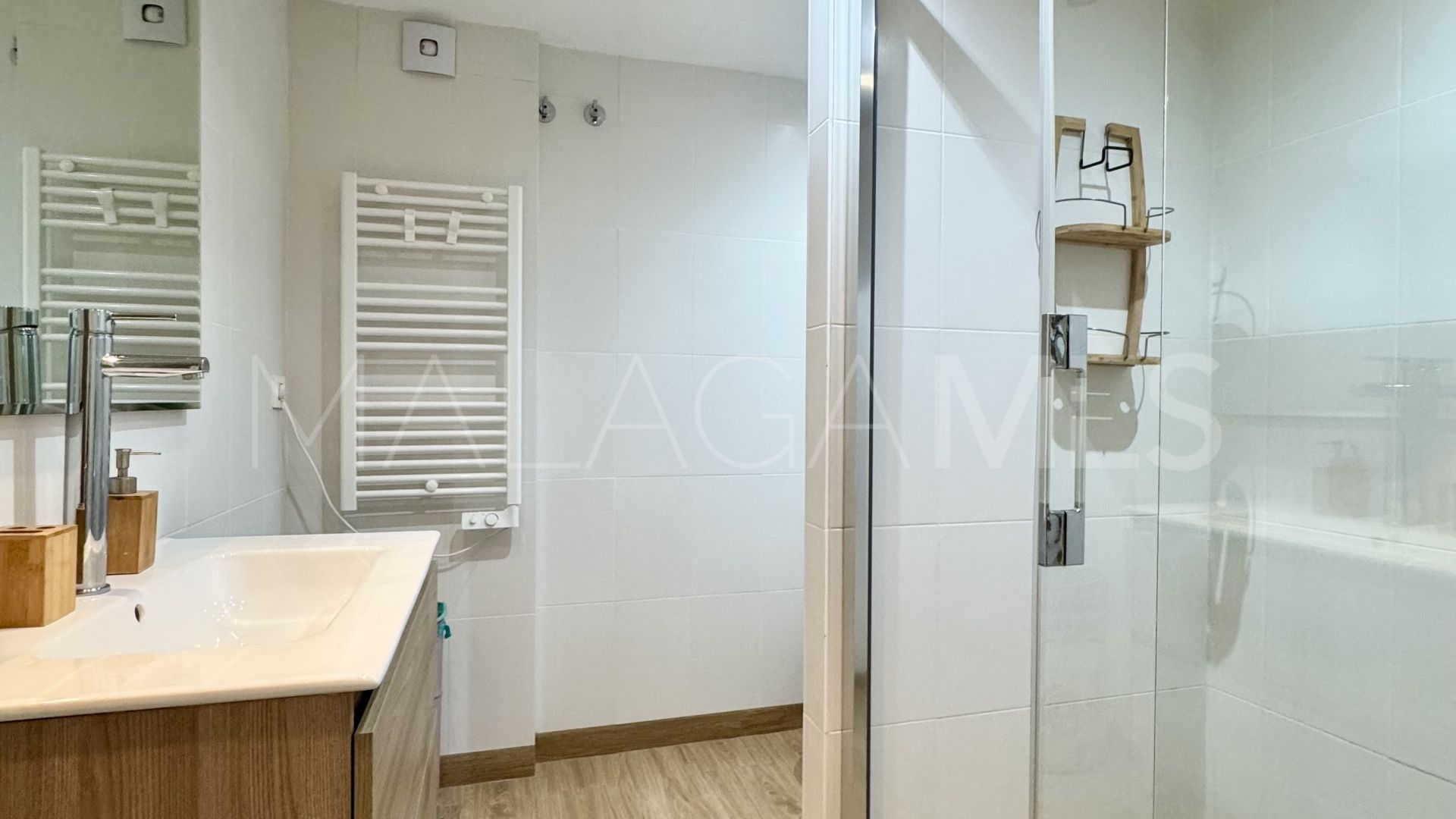 Villa for sale in Nueva Andalucia