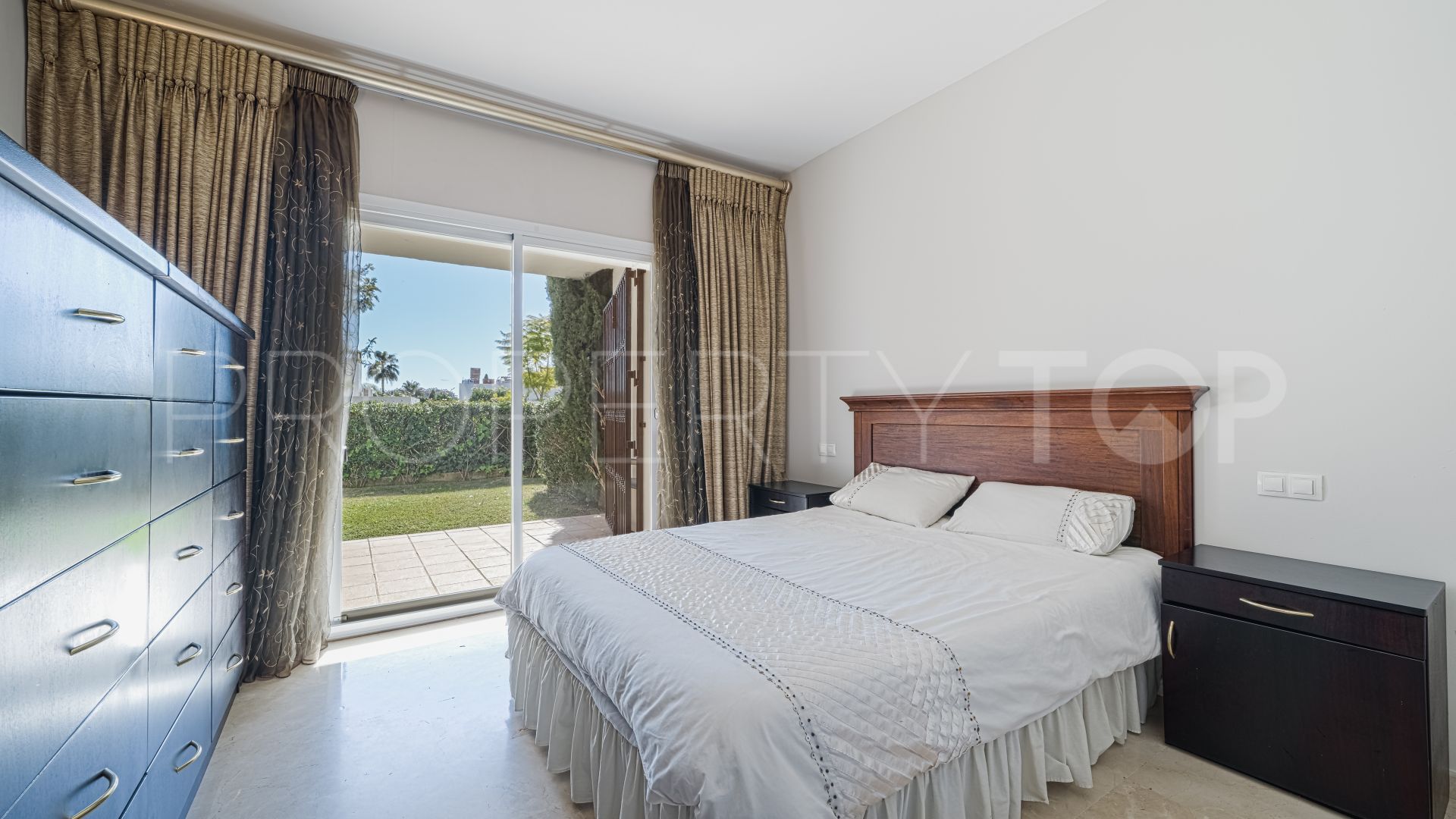 2 bedrooms La Quinta Village ground floor apartment for sale