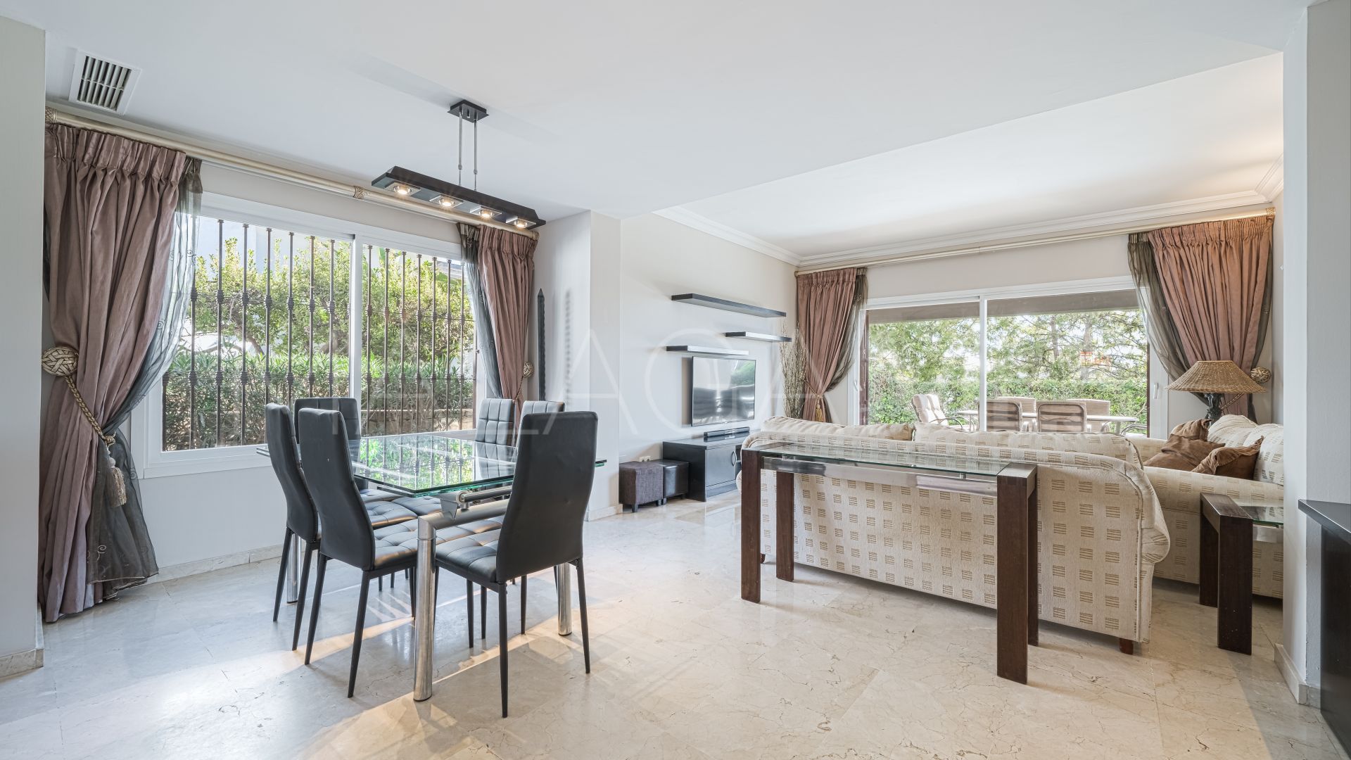 2 bedrooms La Quinta Village ground floor apartment for sale