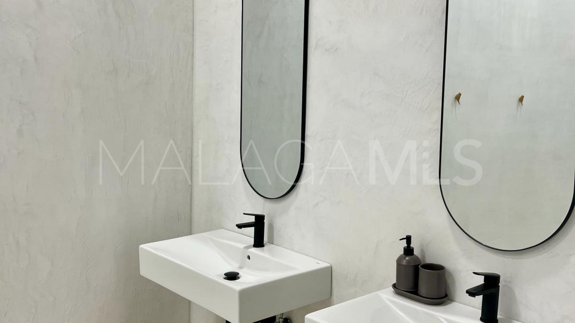Apartamento with 2 bedrooms a la venta in Aloha