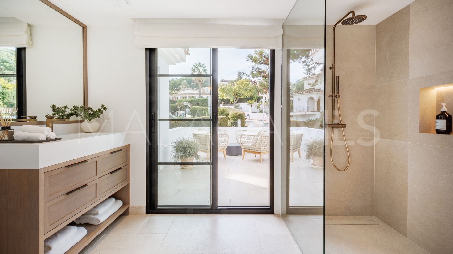 Las Brisas, villa de 5 bedrooms for sale