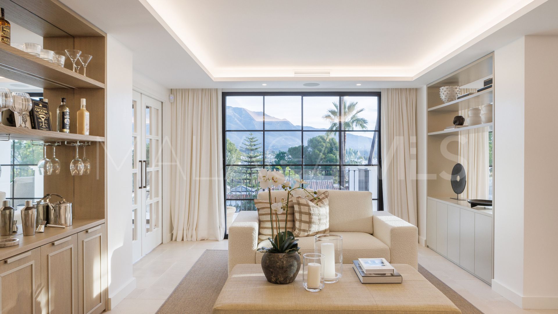 Las Brisas, villa de 5 bedrooms for sale
