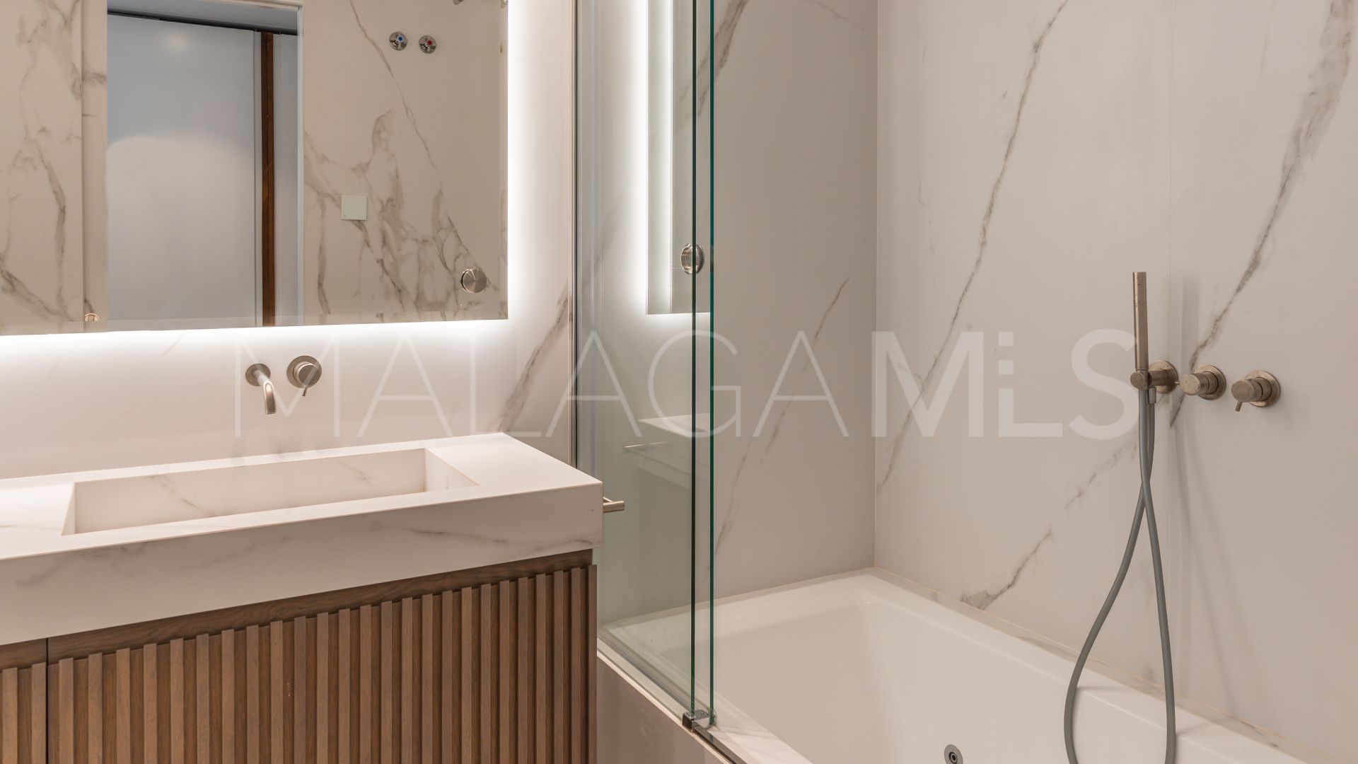 Buy apartamento in Marbella Golden Mile de 3 bedrooms