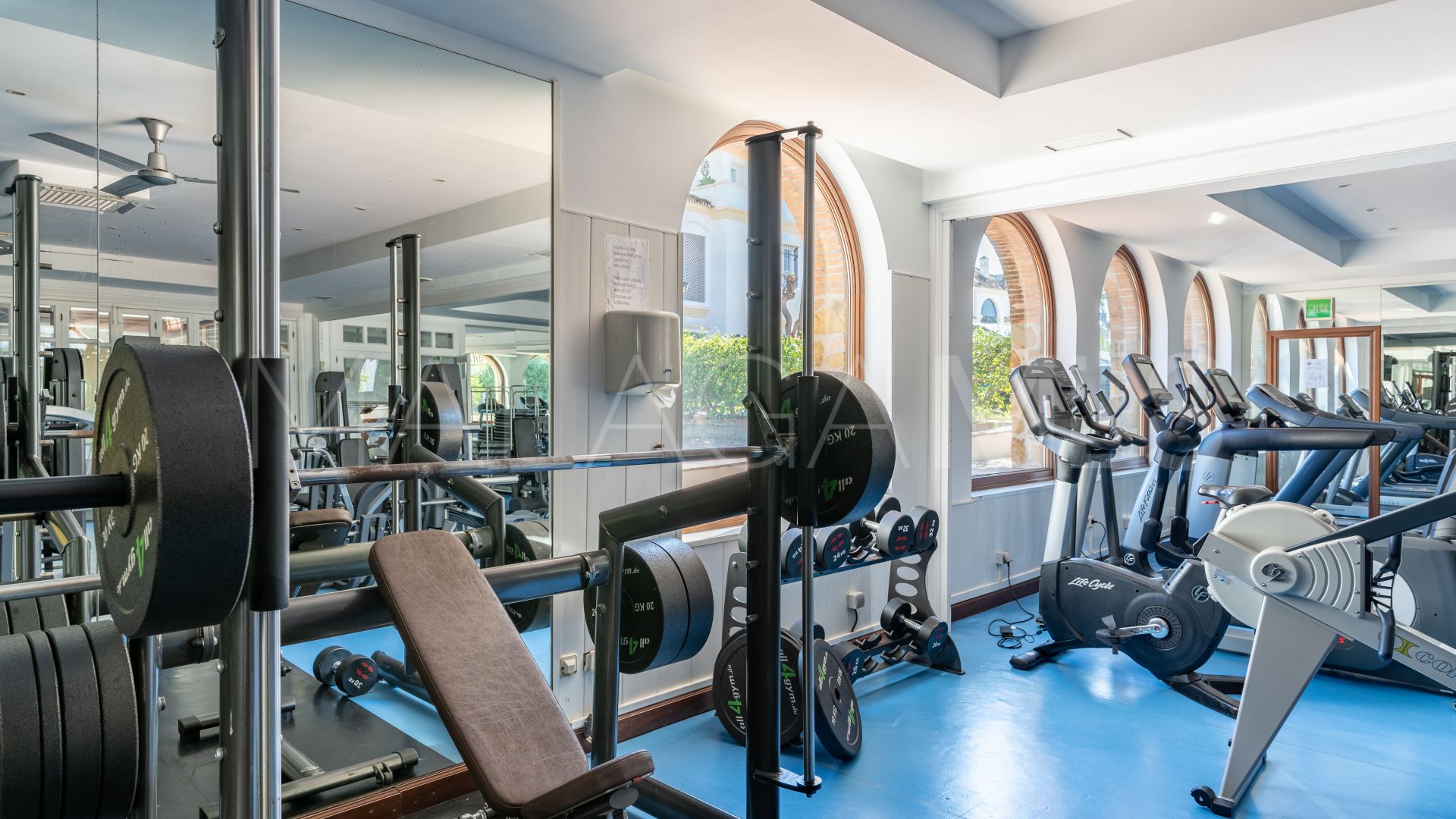 Buy apartamento in Marbella Golden Mile de 3 bedrooms