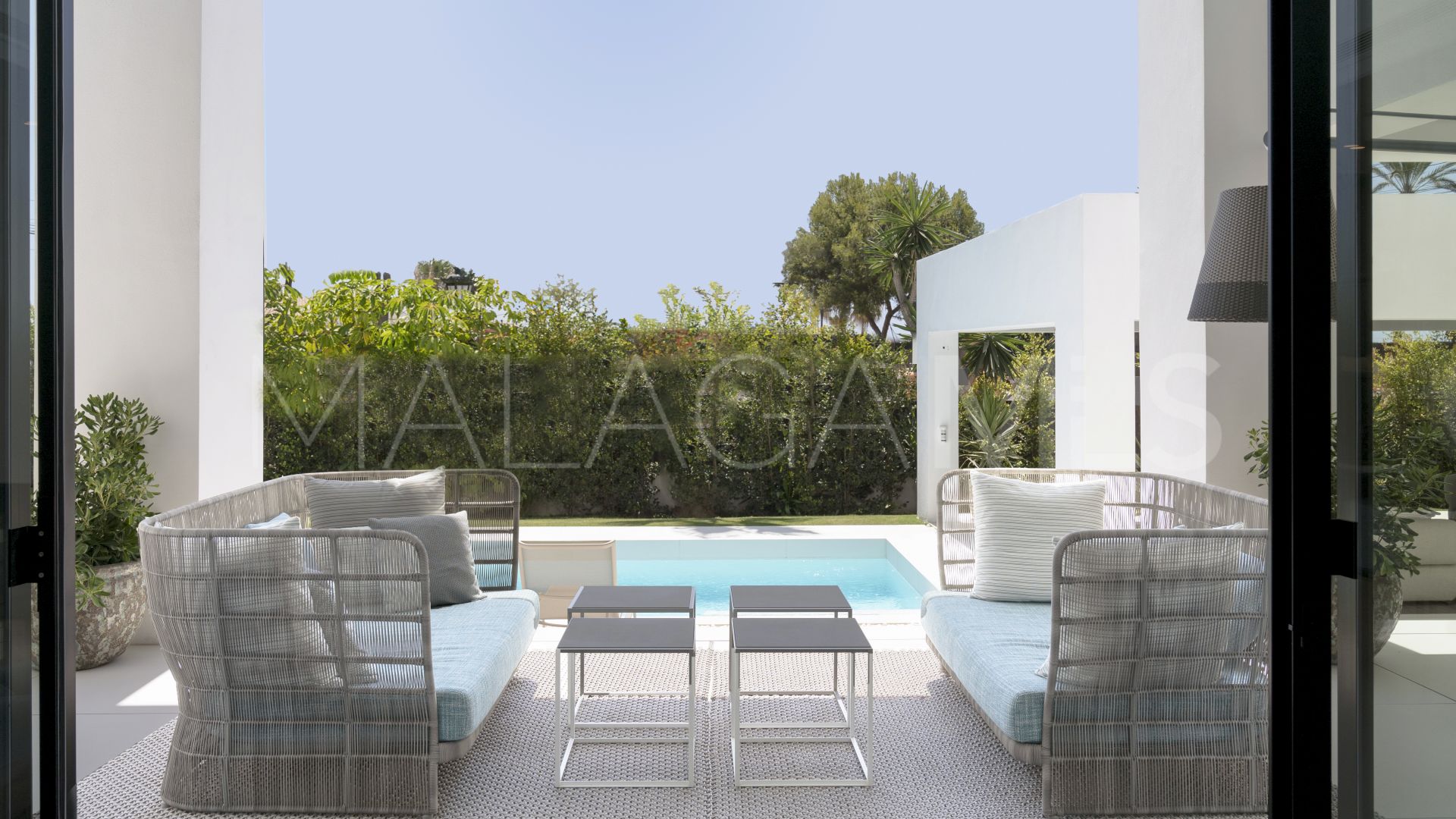 Villa a la venta with 6 bedrooms in Cortijo Blanco