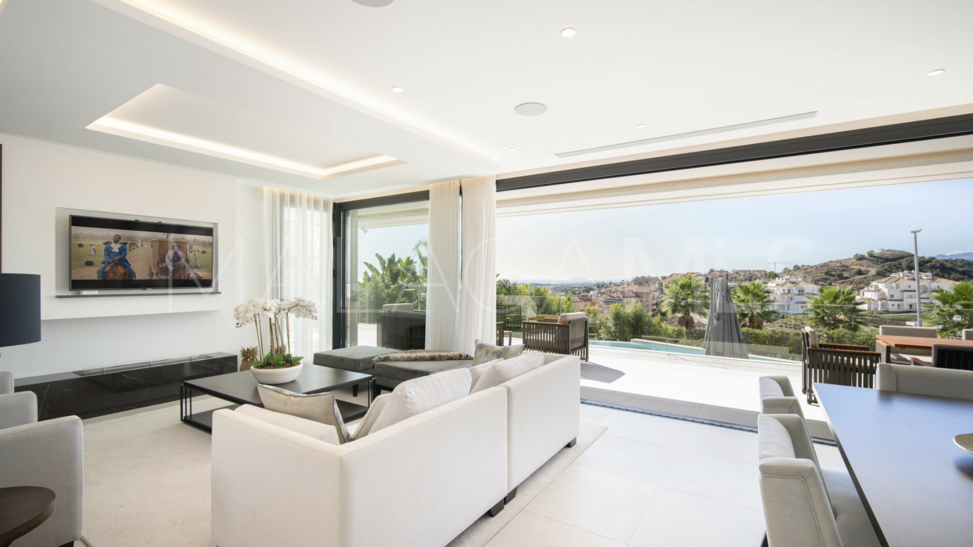 Villa for sale de 4 bedrooms in Las Lomas de Nueva Andalucia