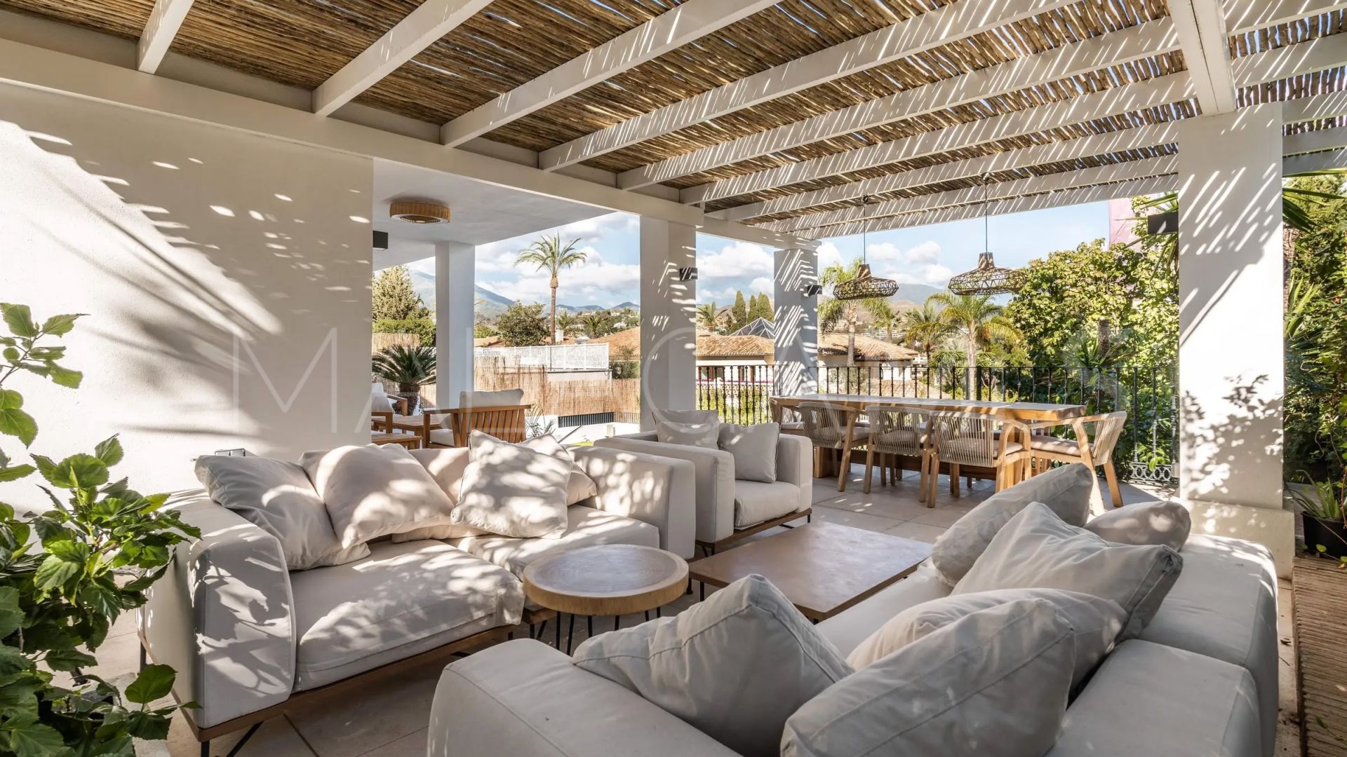 5 bedrooms villa for sale in Las Brisas del Golf