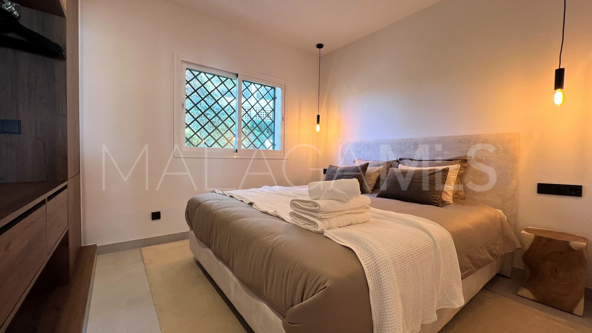 Se vende atico duplex in Aloha Gardens with 3 bedrooms