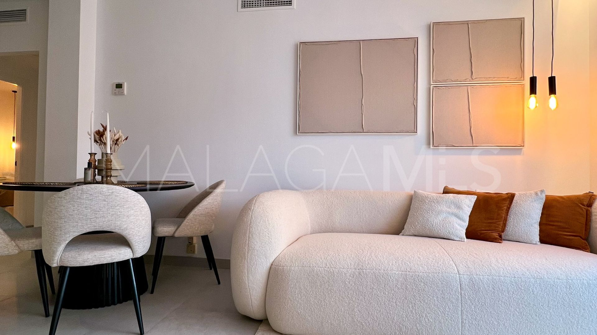 Se vende atico duplex in Aloha Gardens with 3 bedrooms