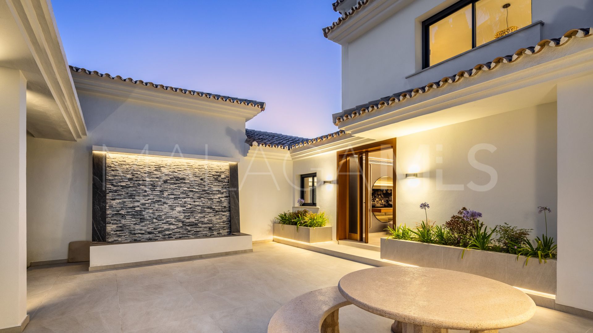 Nueva Andalucia, villa with 5 bedrooms for sale