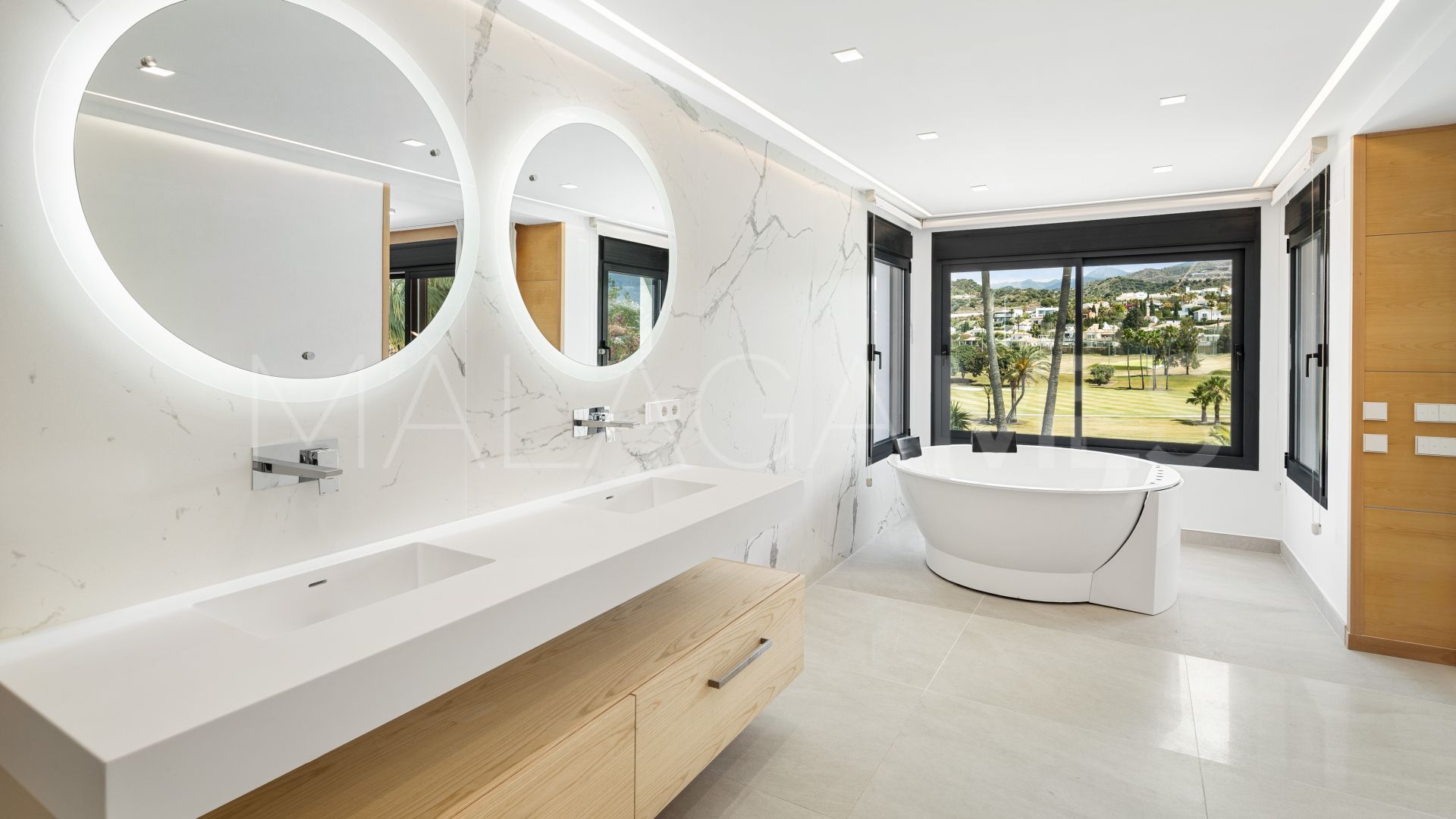 Nueva Andalucia, villa with 5 bedrooms for sale