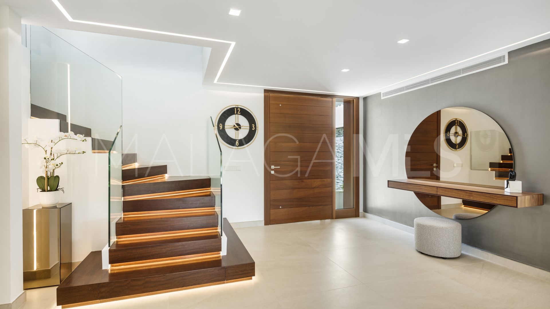 Nueva Andalucia, villa with 5 bedrooms for sale