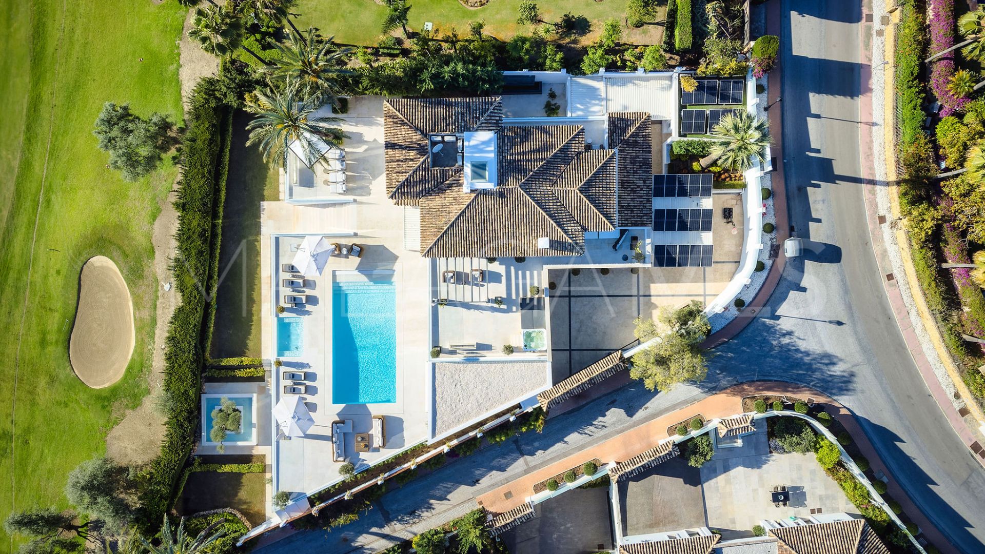 7 bedrooms villa for sale in Los Naranjos Golf