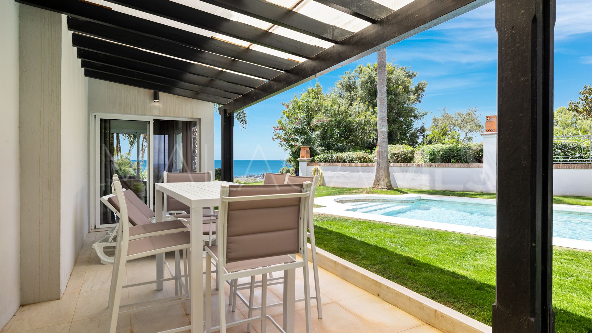El Rosario villa for sale