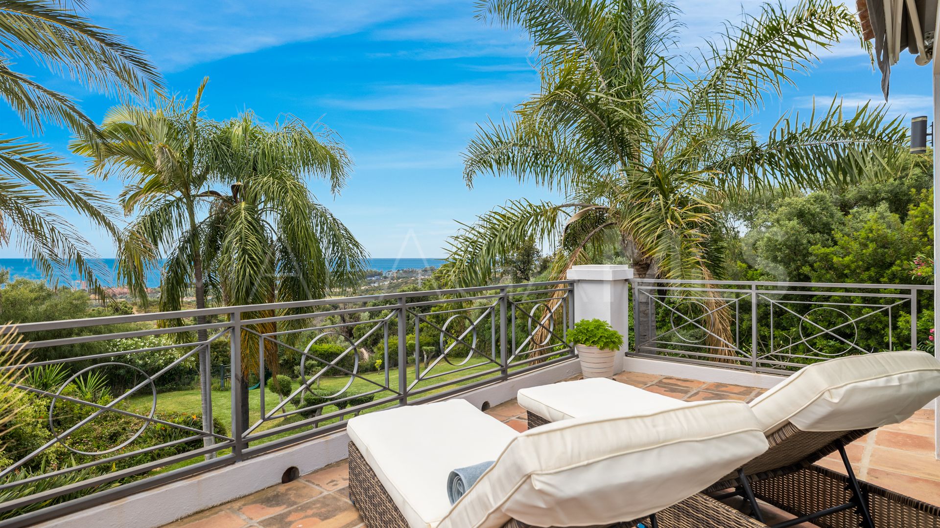 El Rosario villa for sale