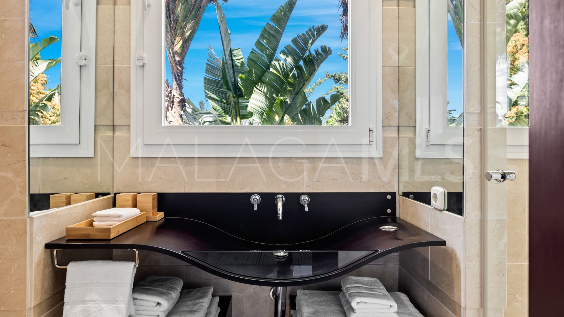El Rosario villa for sale