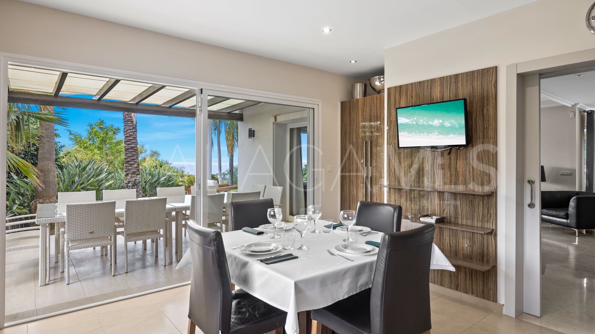 El Rosario villa for sale