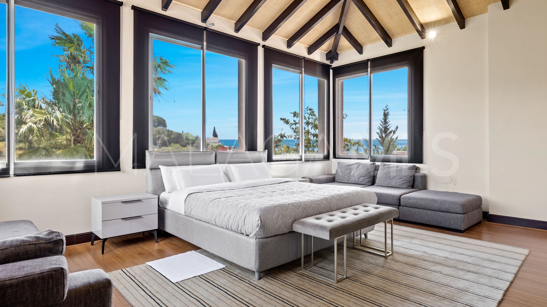 El Rosario villa for sale