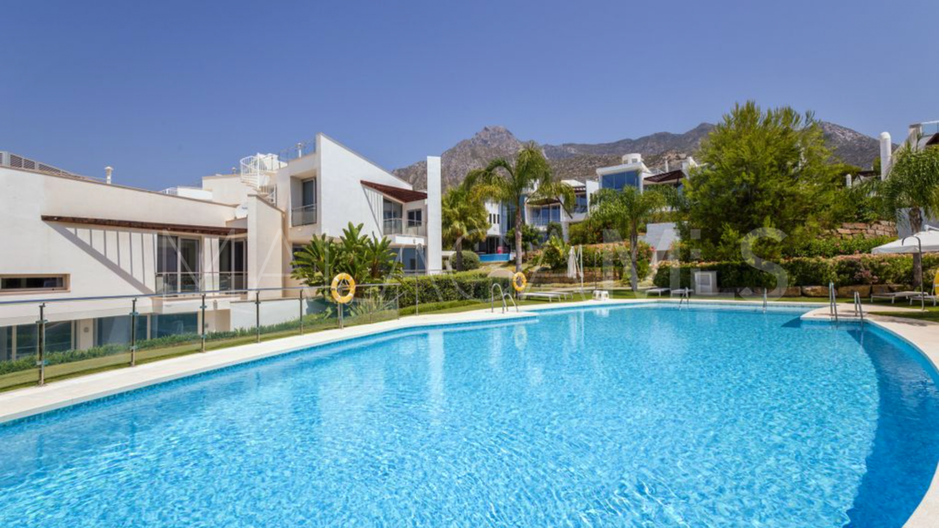 Buy villa pareada in Meisho Hills with 2 bedrooms