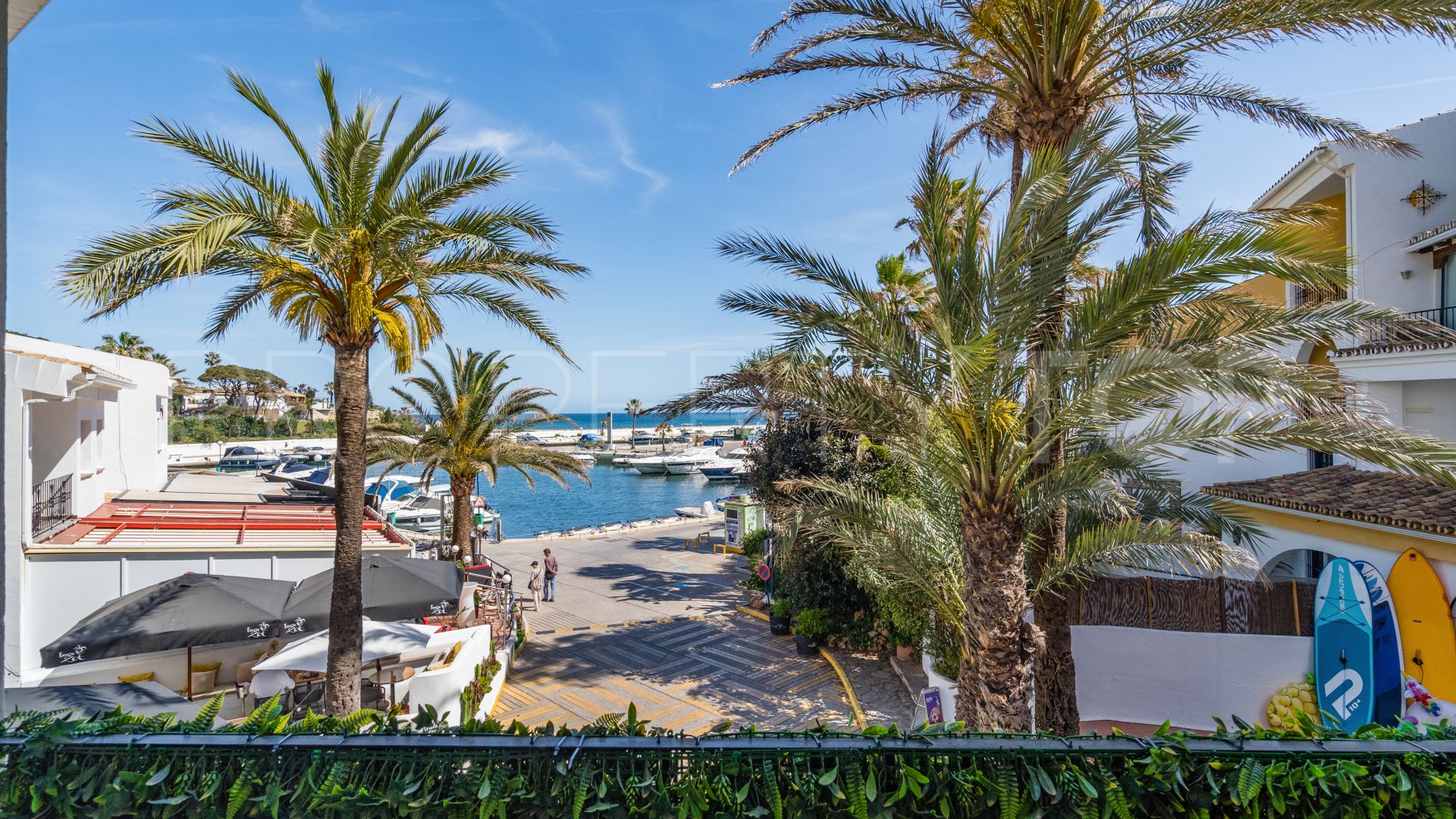 For sale penthouse with 2 bedrooms in Puerto de Cabopino