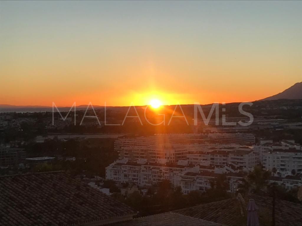 Haus for sale in Nueva Andalucia