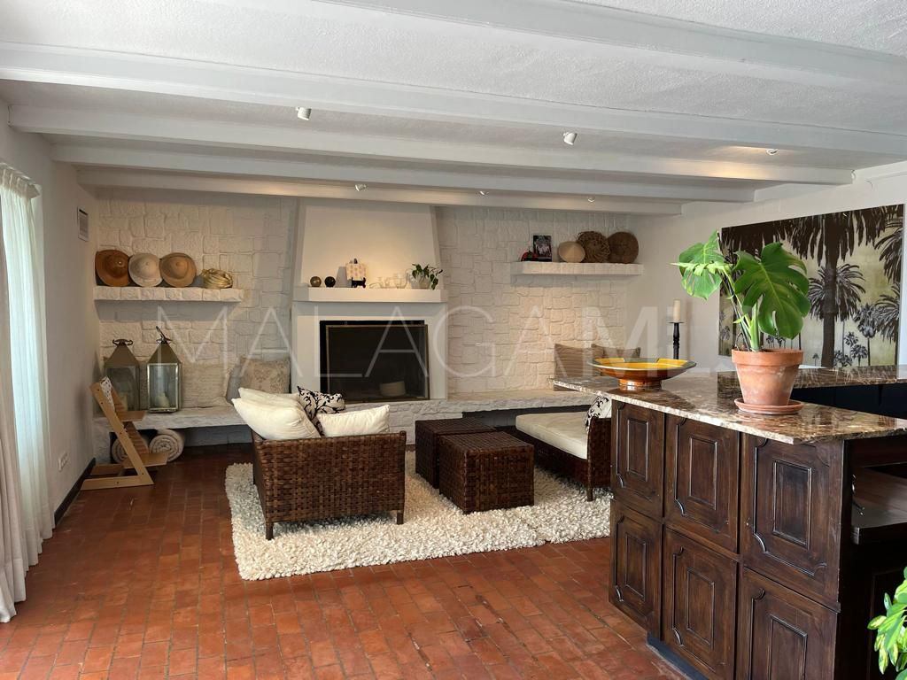 Haus for sale in Nueva Andalucia