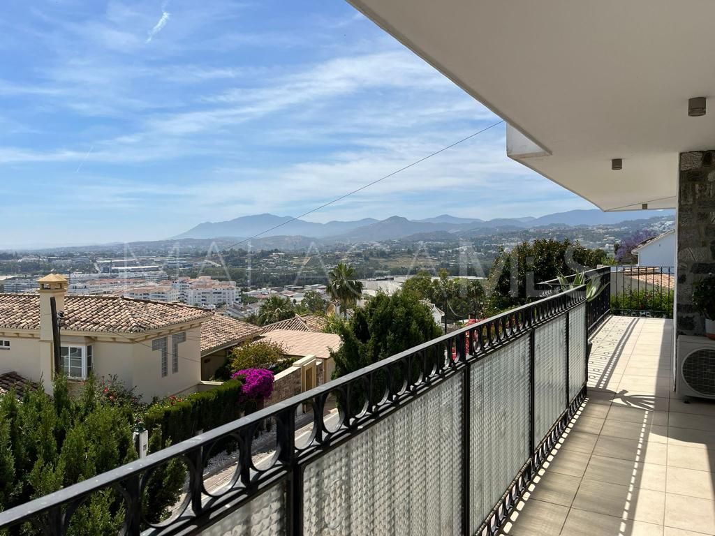 Haus for sale in Nueva Andalucia