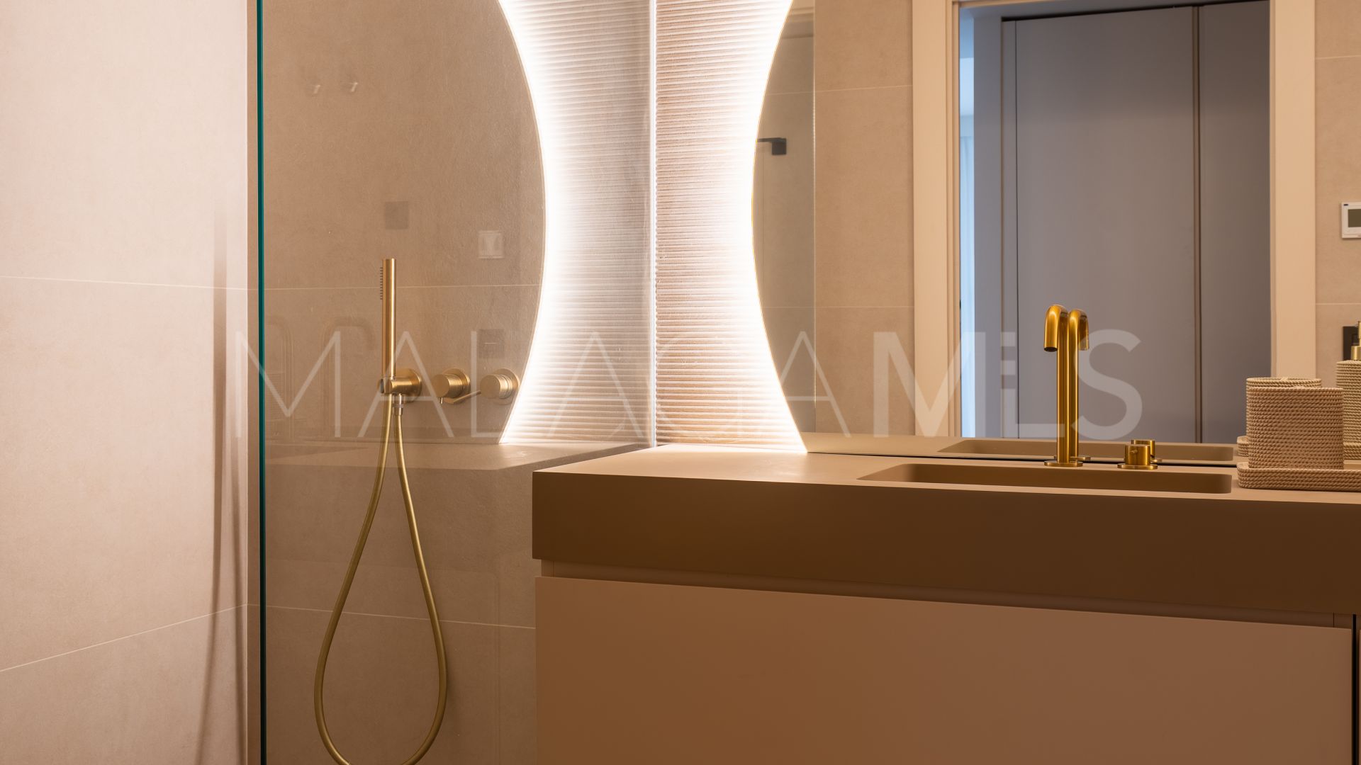 3 bedrooms ground floor apartment for sale in Palacetes Los Belvederes