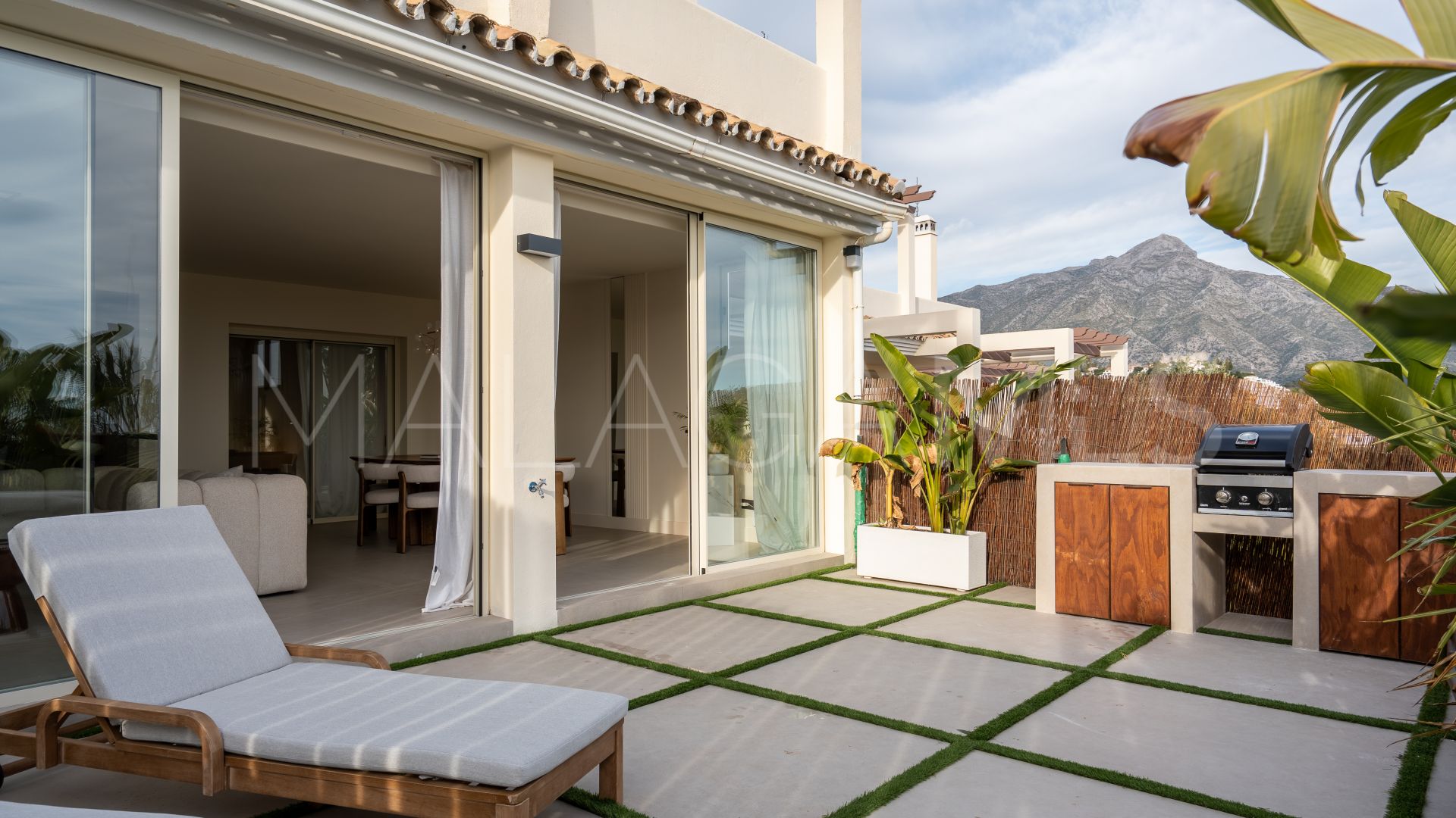 3 bedrooms ground floor apartment for sale in Palacetes Los Belvederes