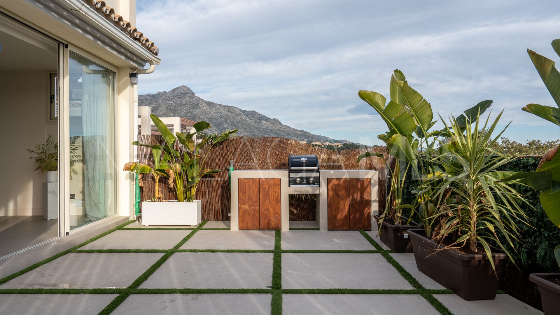 3 bedrooms ground floor apartment for sale in Palacetes Los Belvederes