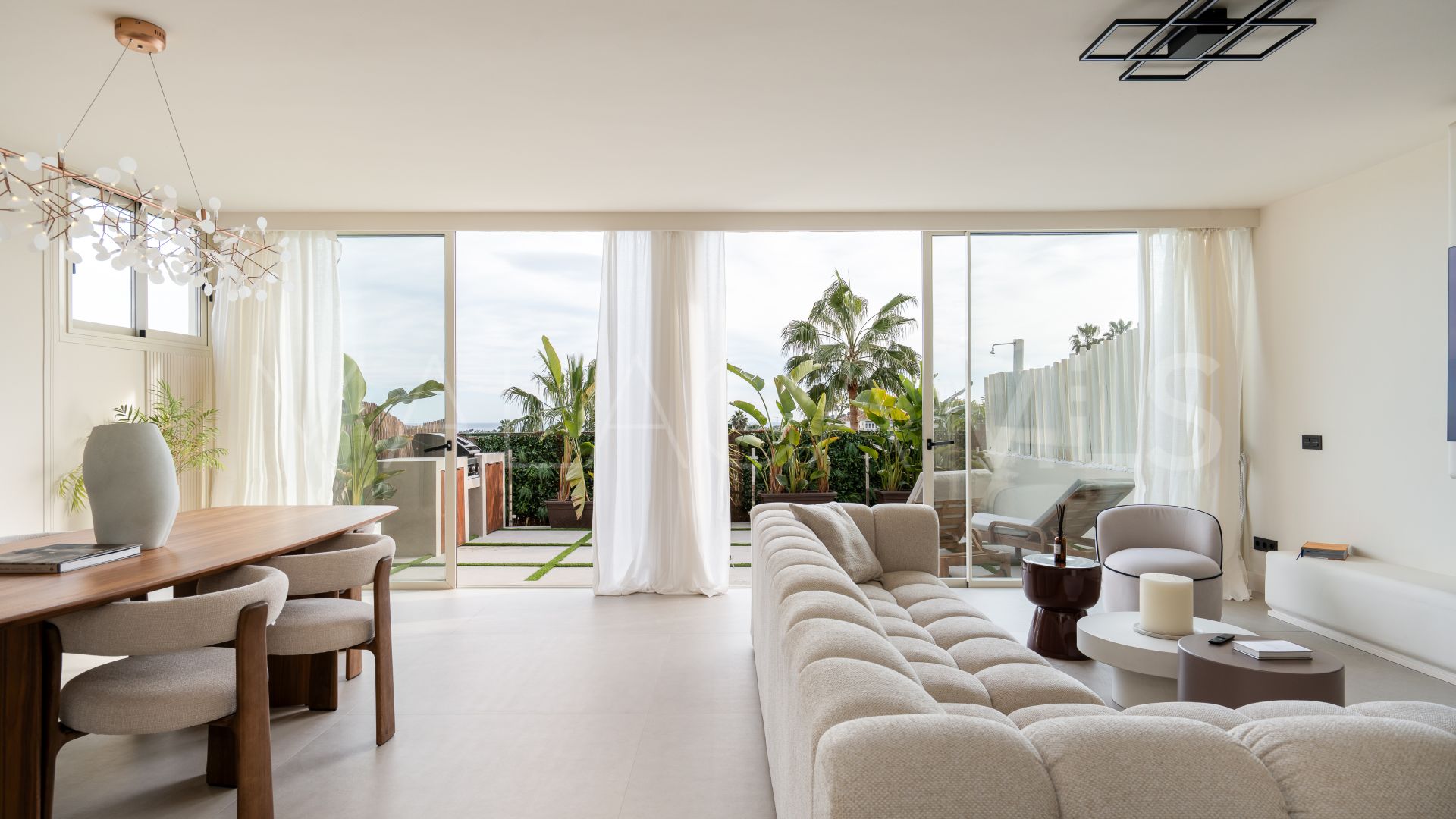 3 bedrooms ground floor apartment for sale in Palacetes Los Belvederes