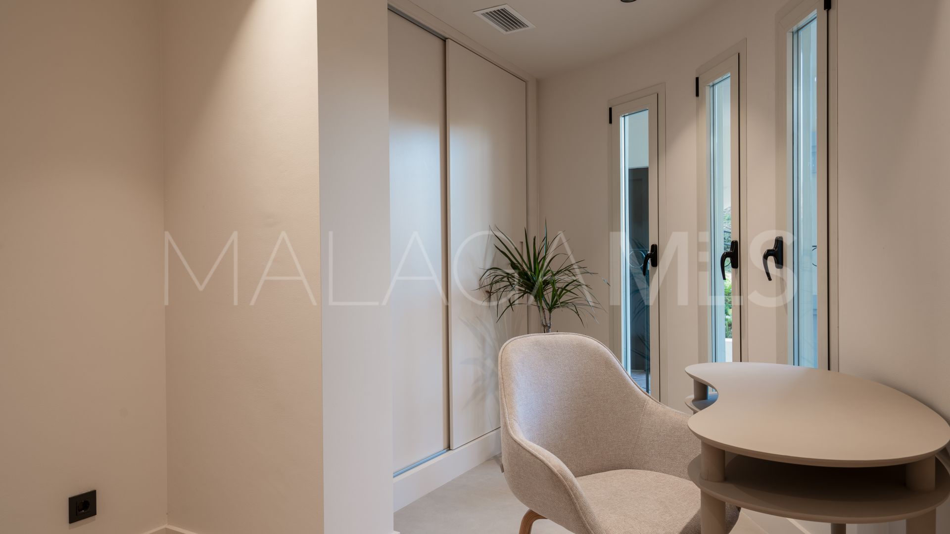 3 bedrooms ground floor apartment for sale in Palacetes Los Belvederes