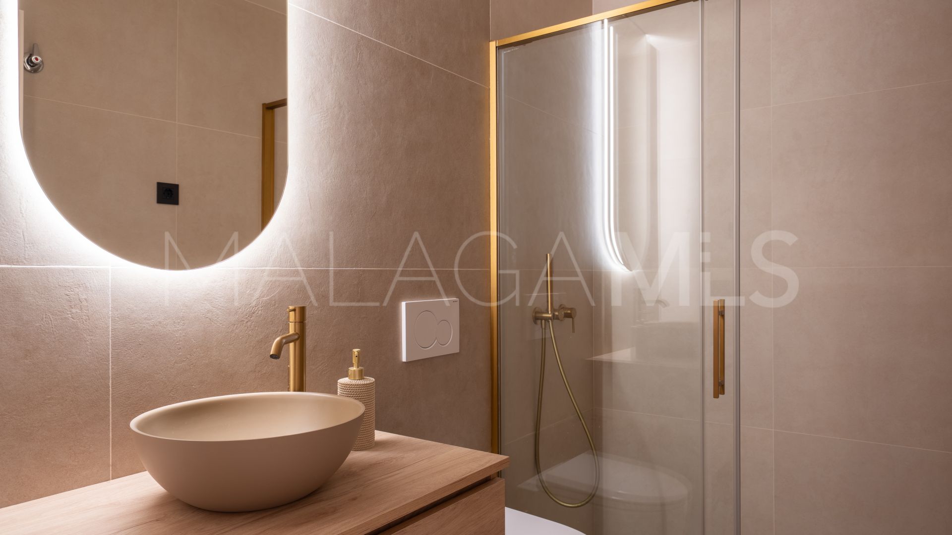 3 bedrooms ground floor apartment for sale in Palacetes Los Belvederes